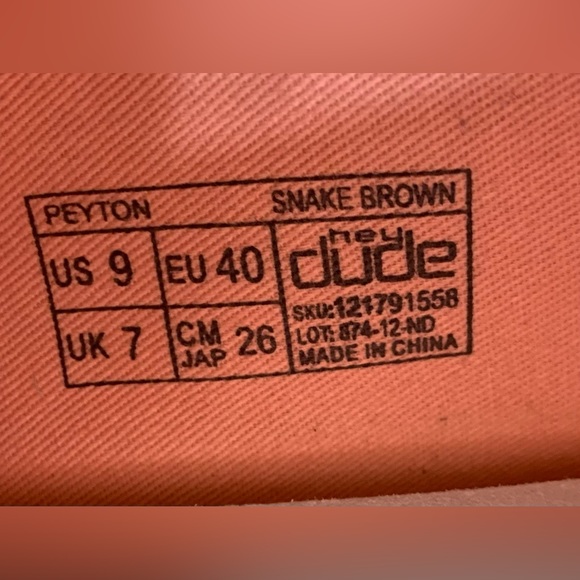 Hey Dude Peyton Womens Size 9 Shoes Snake Brown Athletic Sneaker Lightly Worn - Picture 9 of 10